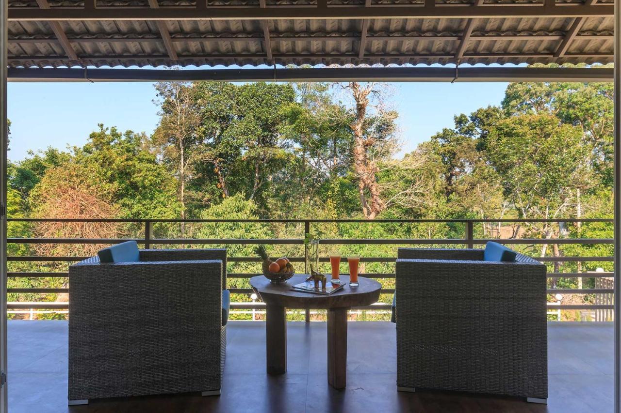 Coffee & Mist Luxury Villa- Comp Breakfast, Pool, Lounge, And Coffee Estate By Stayvista Madikeri Esterno foto