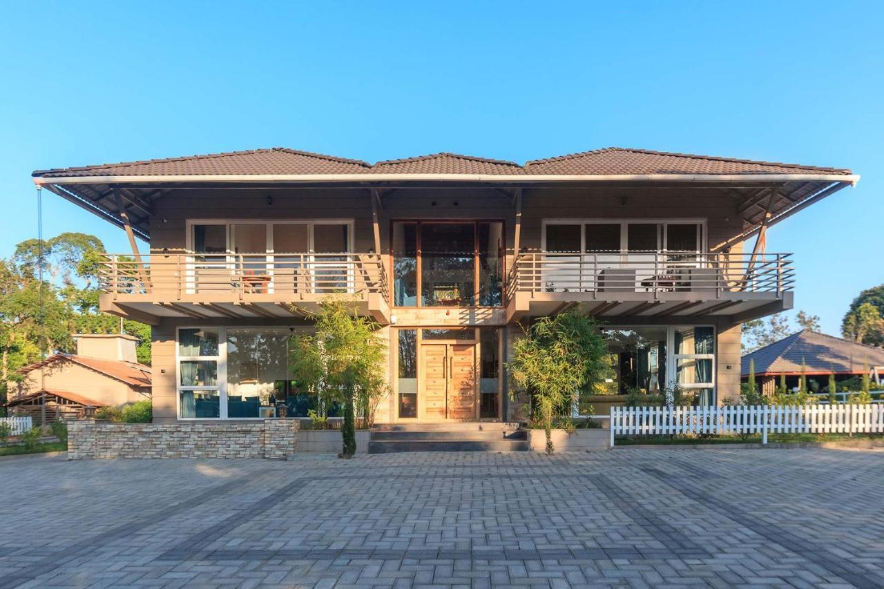 Coffee & Mist Luxury Villa- Comp Breakfast, Pool, Lounge, And Coffee Estate By Stayvista Madikeri Esterno foto